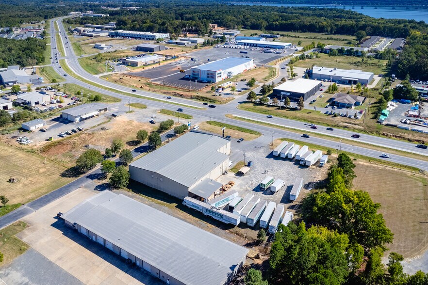 More Photos Of 10505 Maumelle Blvd, Maumelle Warehouse For Lease