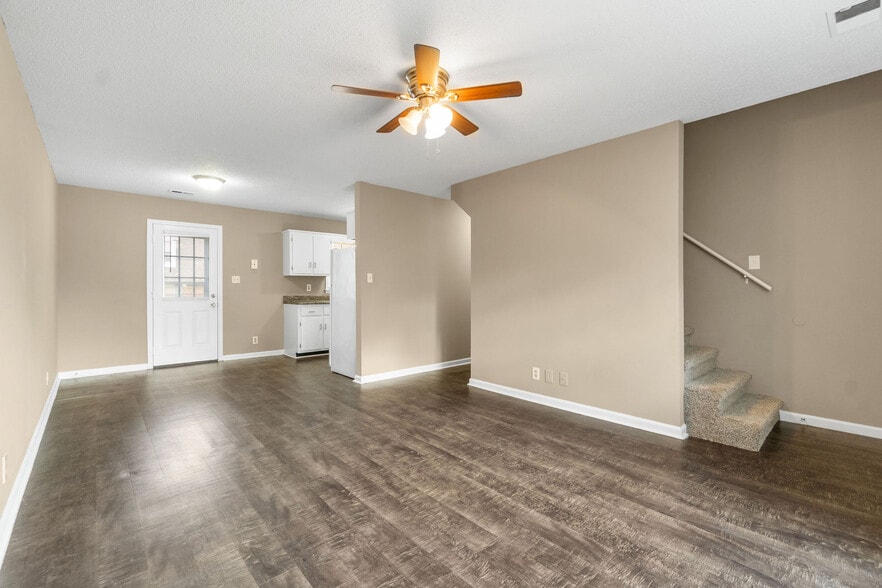 More Photos Of 279B Harrier ct, Clarksville Apartments For Sale