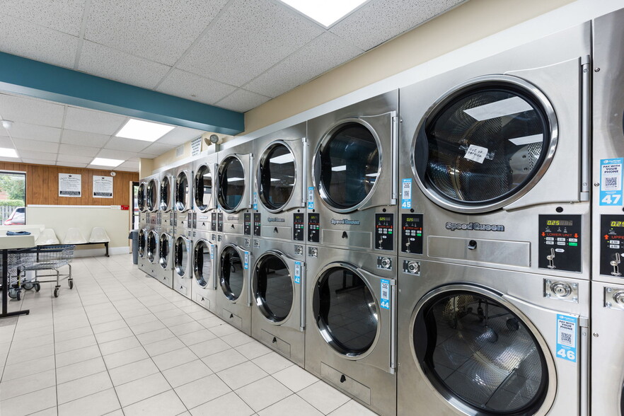 More Photos Of 3069 River Rd, Camden Storefront Retail Office For Sale