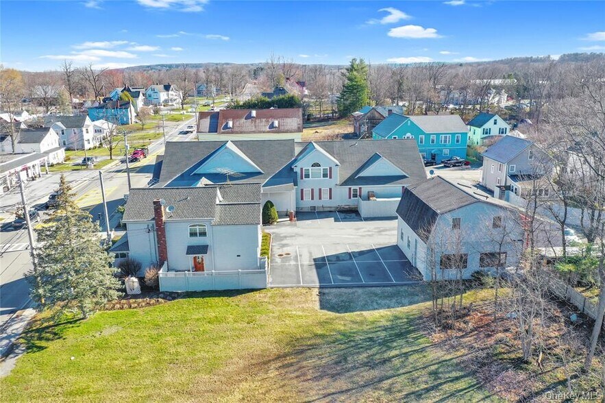 More Photos Of 868-870 Main St, Hopewell Junction Supermarket For Sale