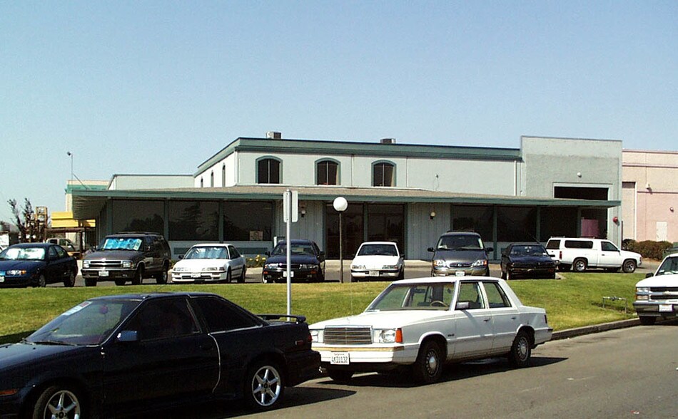 More Photos Of 125 Grobric Ct, Fairfield Warehouse For Lease