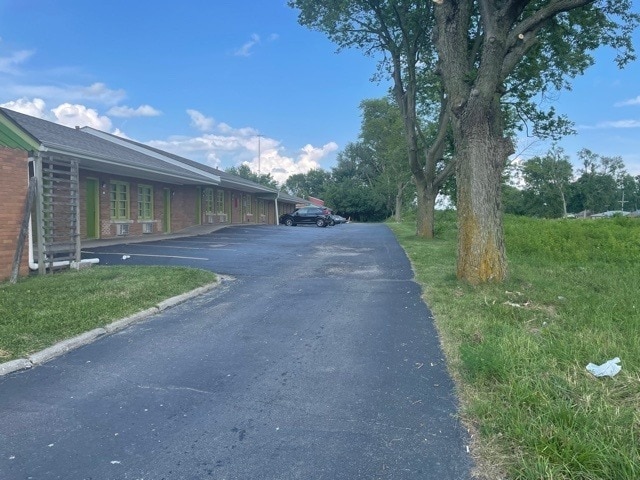 More Photos Of 2745 S US Highway 45 52, Kankakee Hotel For Sale