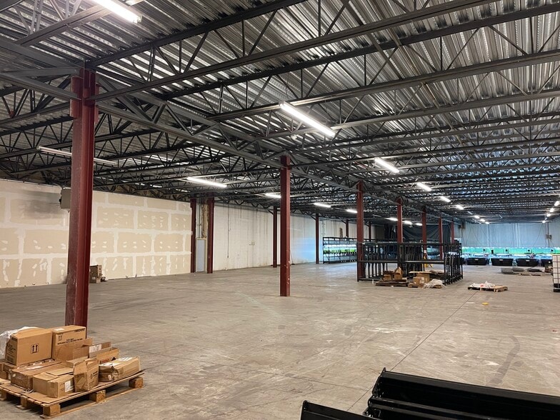 More Photos Of 6352 Airway Dr, Indianapolis Manufacturing For Sale