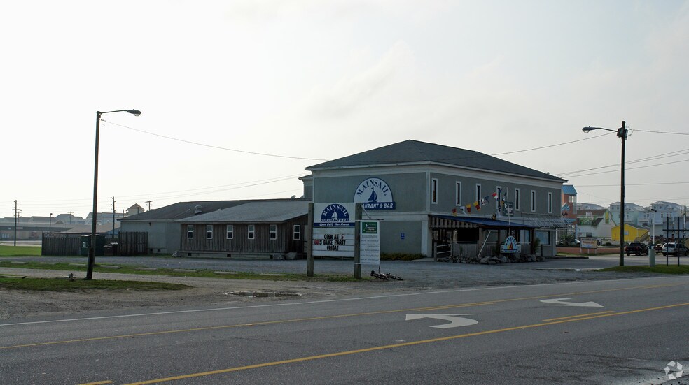 More Photos Of 404 Roland Ave, Surf City Restaurant For Sale