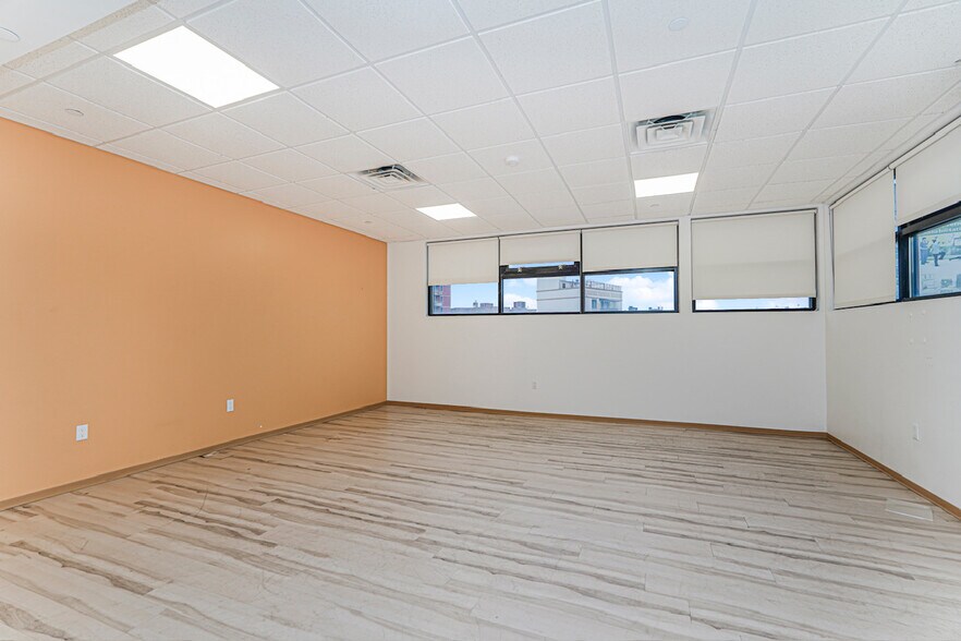 More Photos Of 360 Neptune Ave, Brooklyn Medical For Lease
