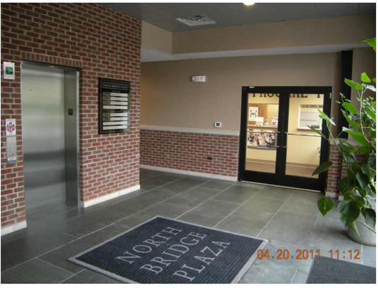 More Photos Of 475 N Bridge St, Bridgewater Medical For Lease