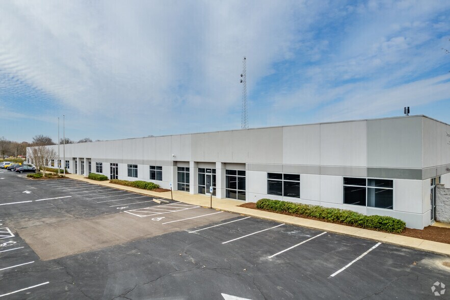 More Photos Of 1725 Shelby Oaks Dr N, Memphis Flex For Lease