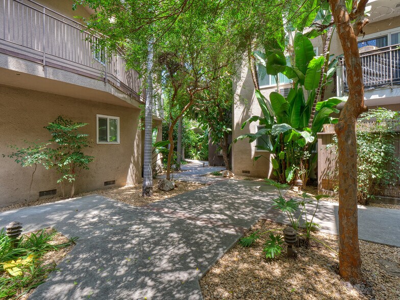 More Photos Of 1138 S Corning St, Los Angeles Apartments For Sale