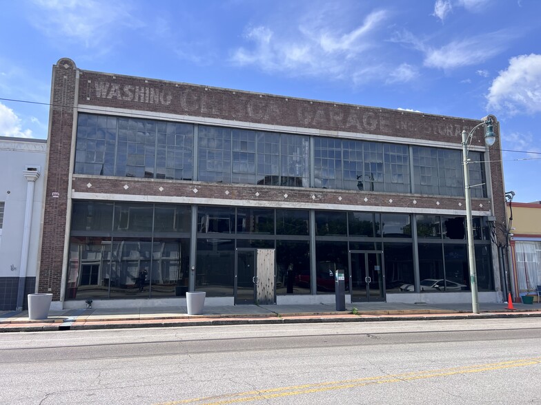 Primary Photo Of 311 S Main St, Memphis Storefront For Sale