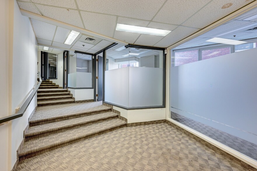 More Photos Of 1155-1185 Av Bernard, Montréal Apartments For Sale