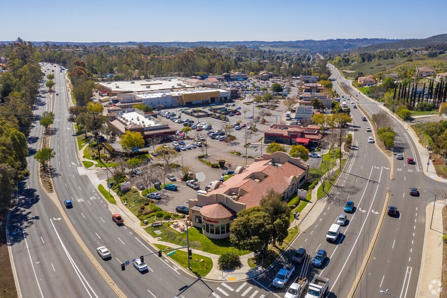 More Photos Of 14969 Pomerado Rd, Poway Storefront Retail Office For Lease