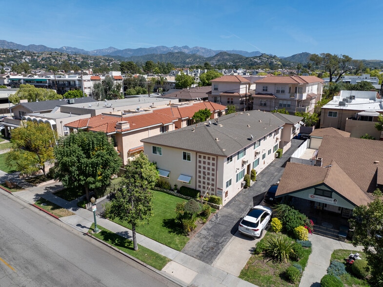 More Photos Of 530 N Maryland Ave, Glendale Apartments For Sale