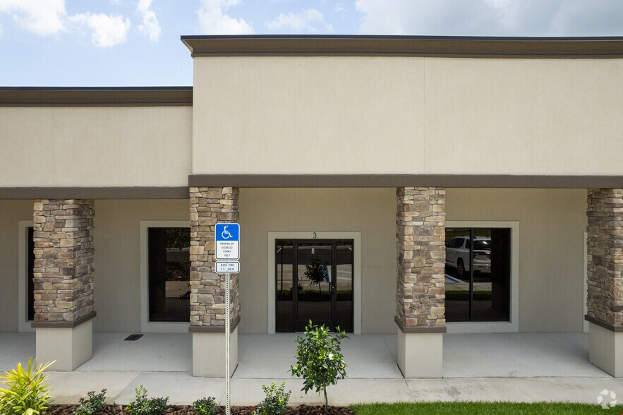 More Photos Of 15843 US-441, Summerfield Storefront Retail Office For Lease