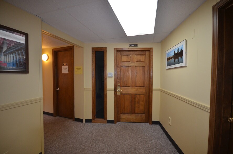 More Photos Of 20 Maple St, Springfield Office For Sale