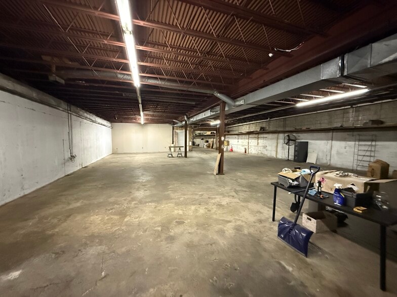 More Photos Of 461 Bridgeport Ave, Milford Unknown For Lease