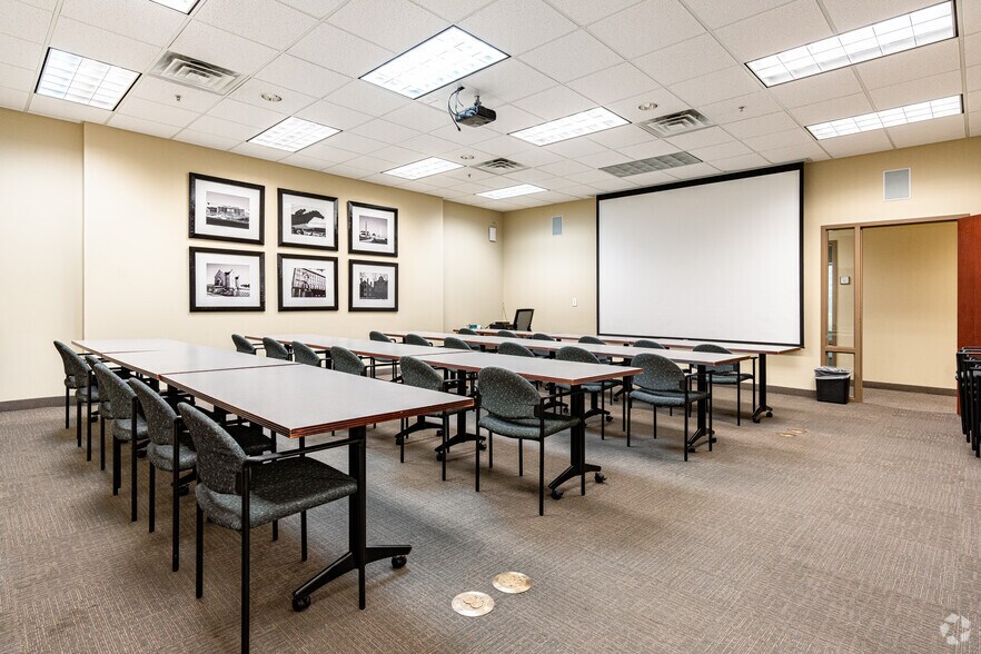 More Photos Of 2305 River Rd, Louisville Office For Lease
