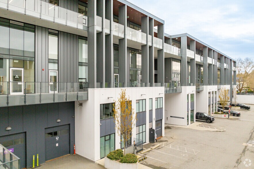 More Photos Of 1900-1990 Pandora St, Vancouver Office For Lease