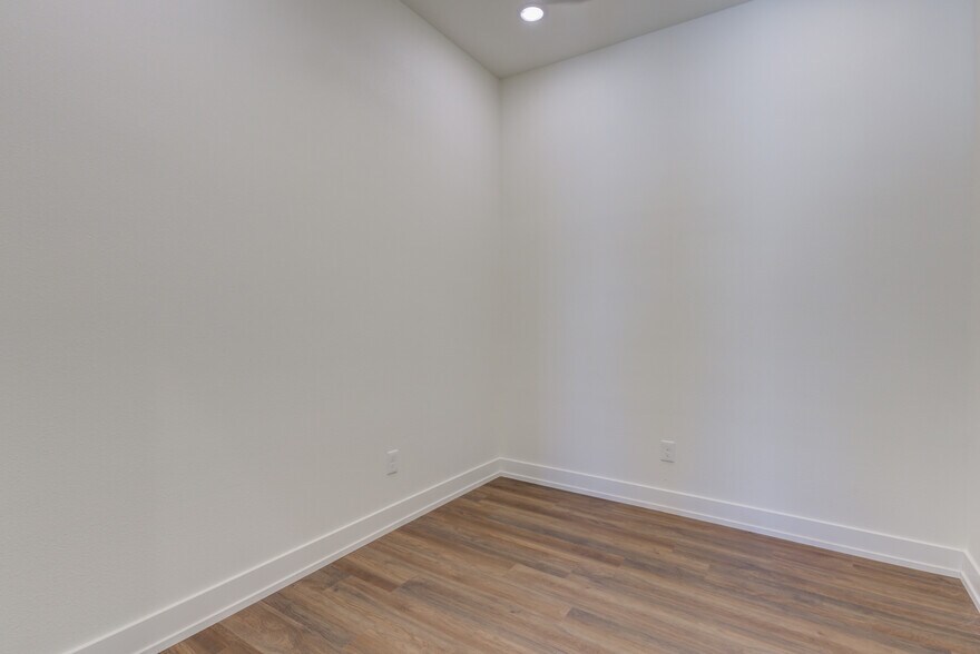 More Photos Of 11419 CR 2220, Lubbock Warehouse For Sale