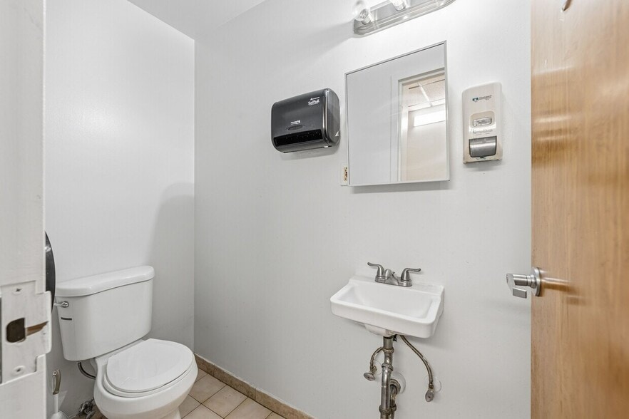 More Photos Of 422 Grand St, Hoboken Apartments For Sale