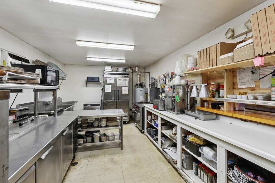 More Photos Of 309 Trail St, La Valle Restaurant For Sale