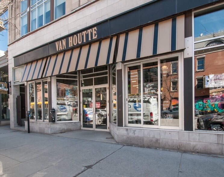 More Photos Of 272-278 Rue Sainte-Catherine E, Montréal Storefront Retail Office For Sale