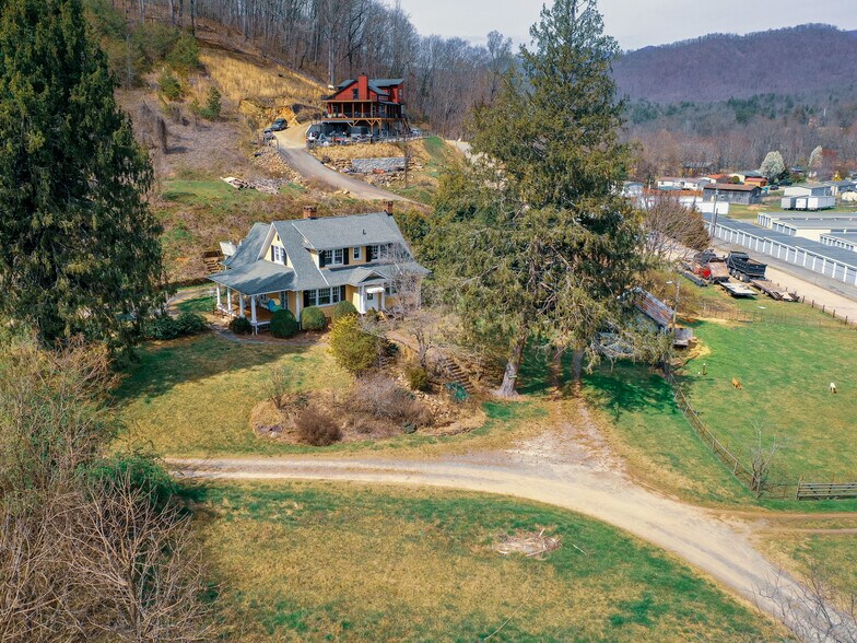 More Photos Of 2236 US 70 Hwy, Swannanoa General Retail For Sale