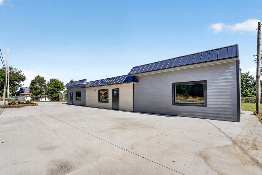More Photos Of 3608 Burlington Rd, Greensboro Freestanding For Sale
