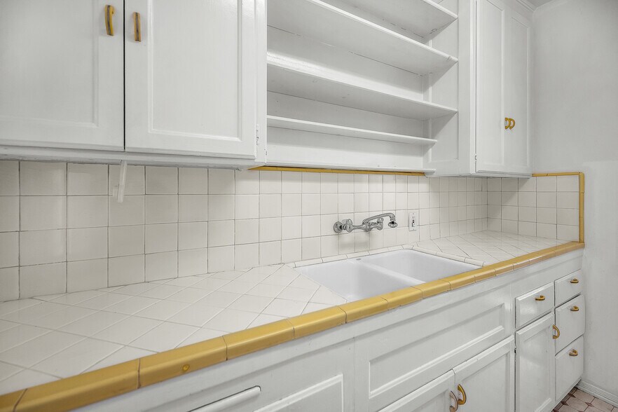 More Photos Of 2363 Torrance Blvd, Torrance Apartments For Sale