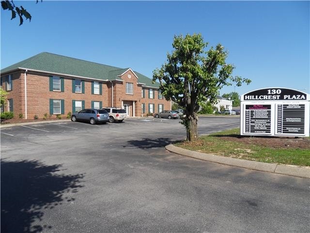 More Photos Of 130 Hillcrest Dr, Clarksville Medical For Lease