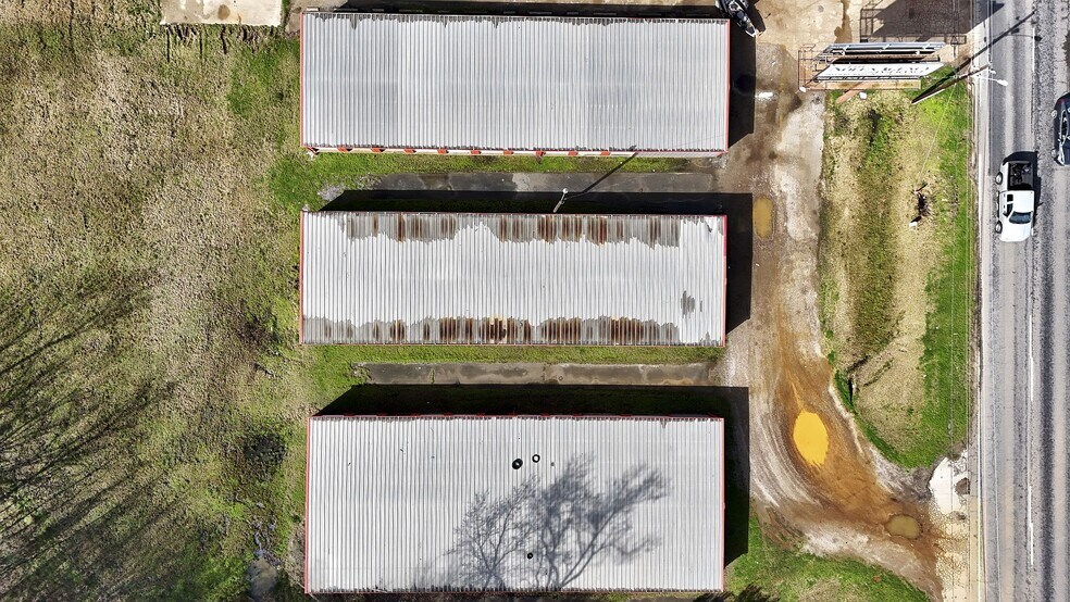 More Photos Of 944 State Highway 31 E, Chandler Self Storage For Sale