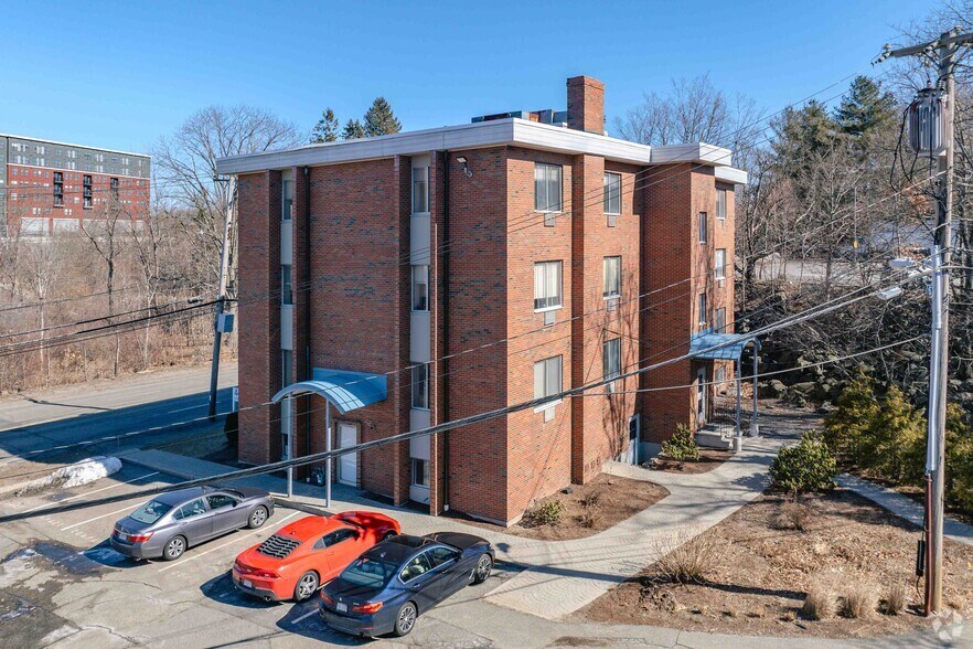 More Photos Of 440 Totten Pond Rd, Waltham Office For Lease