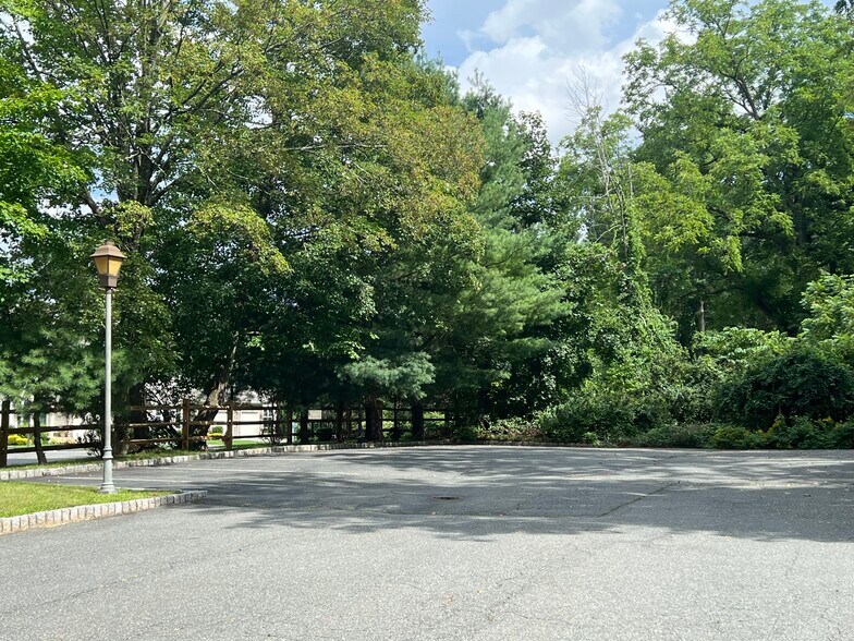 More Photos Of 41 Main St, Sparta Office Residential For Sale