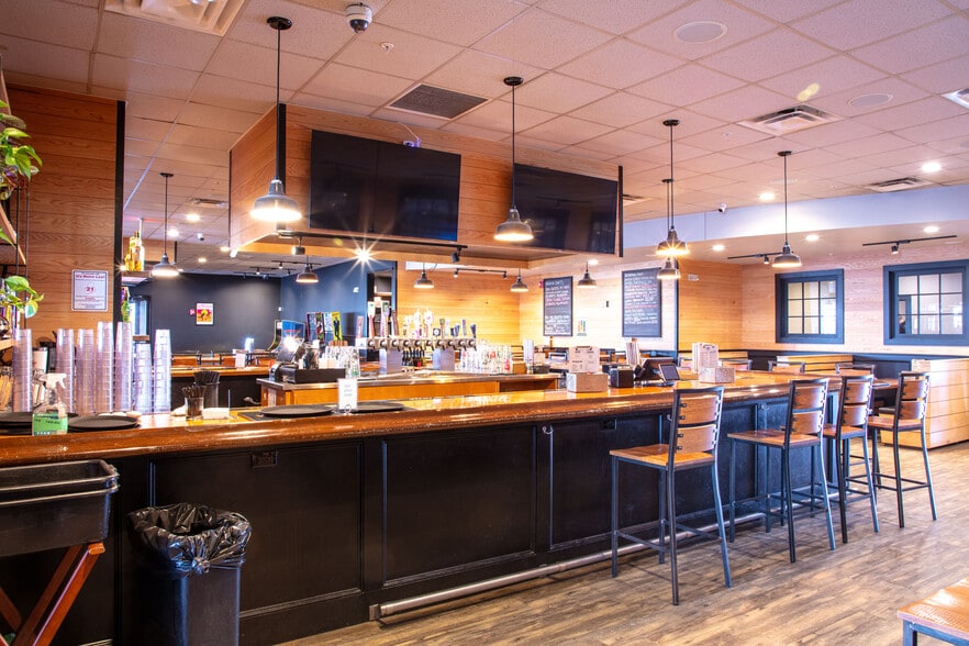 More Photos Of 725 Broadway, South Portland Restaurant For Sale