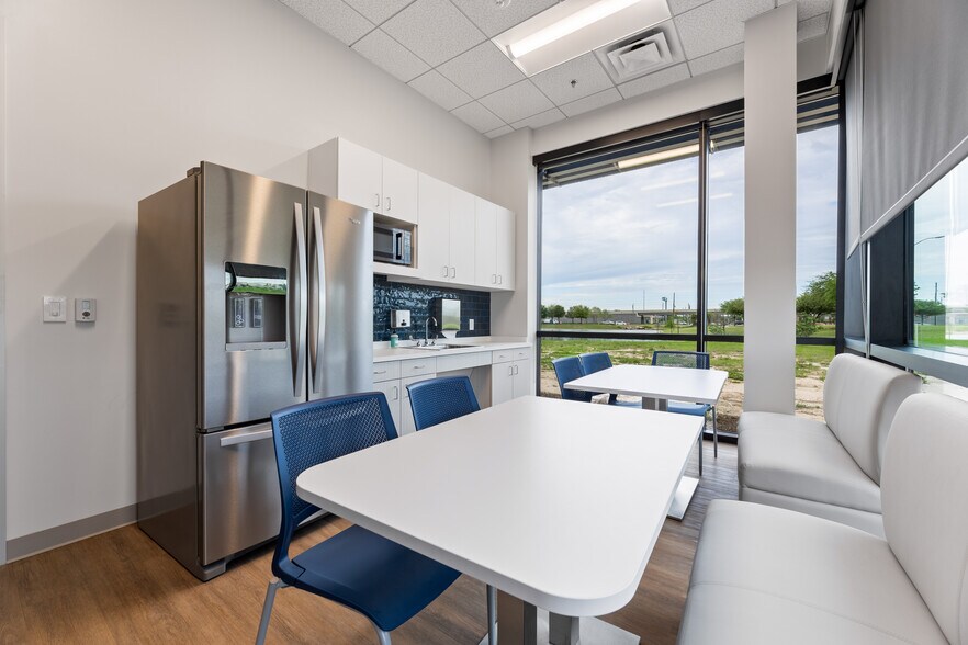 More Photos Of 24200 Via Mazzini Way, Richmond Office For Lease