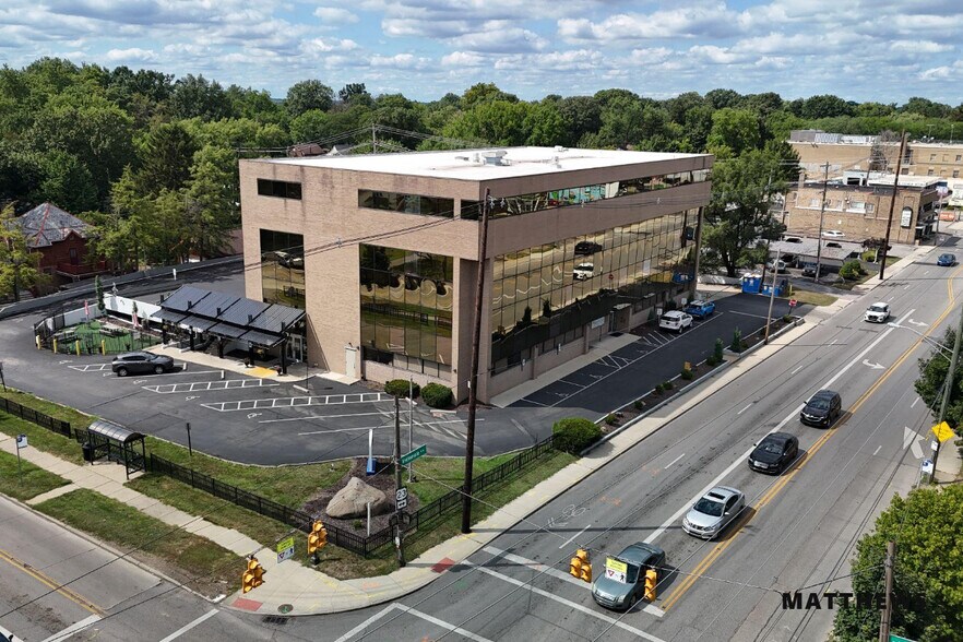Primary Photo Of 510 E North Broadway St, Columbus Office For Sale