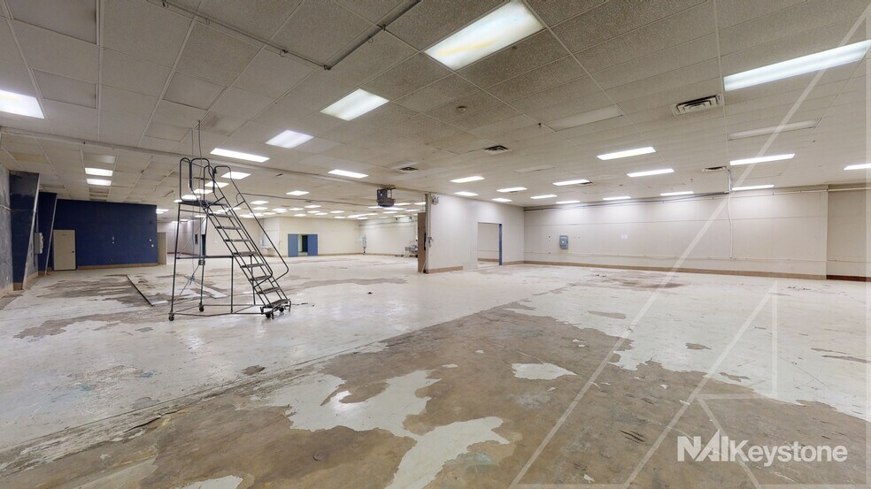 More Photos Of 448 Imperial Dr, Mohnton Warehouse For Sale