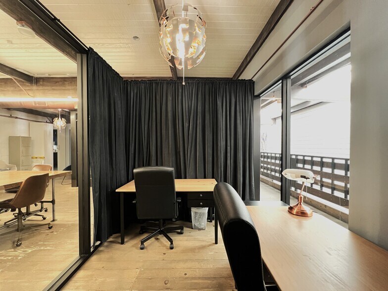 More Photos Of 931 10th St, Modesto Coworking Space