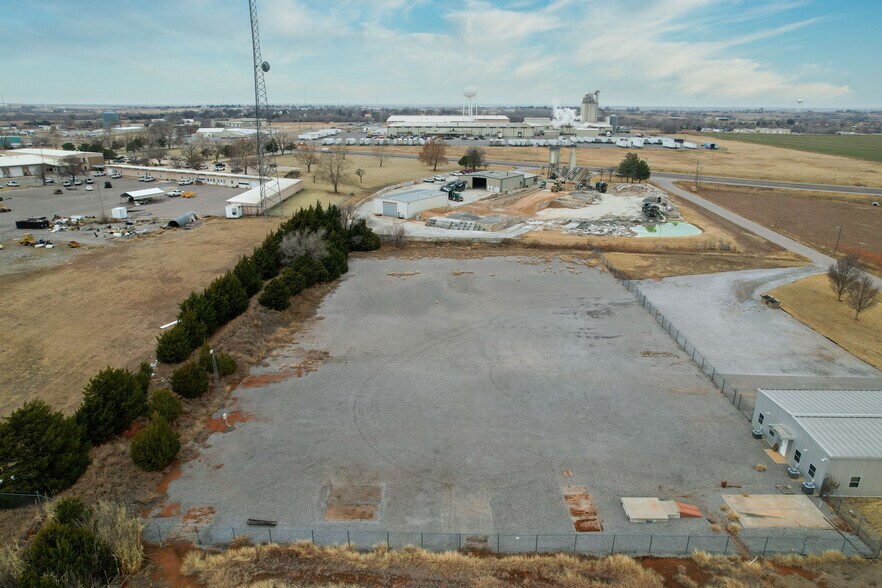 More Photos Of 248 Production Rd, Clinton Office Residential For Sale