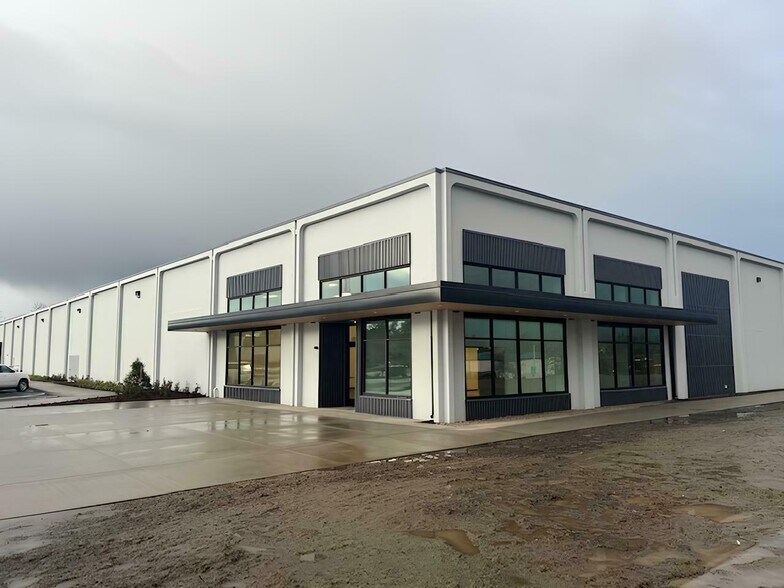 More Photos Of 5051 SW Western Ave, Beaverton Warehouse For Lease
