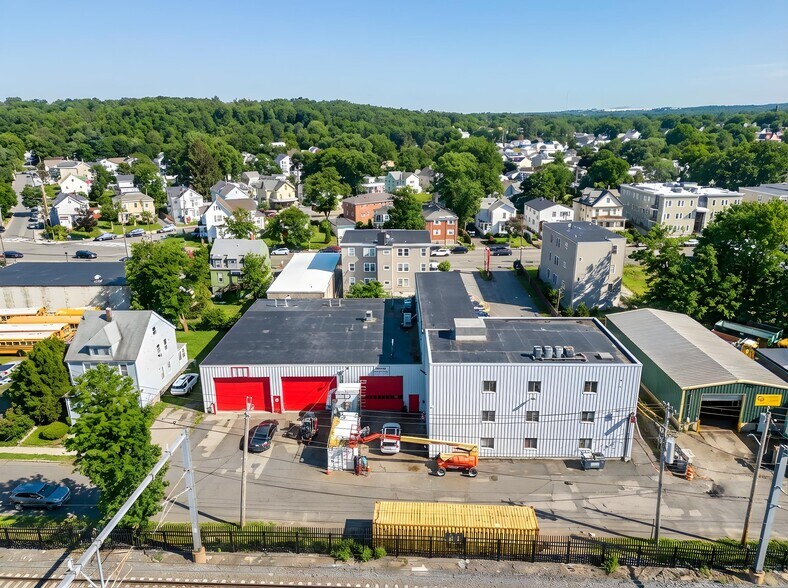 More Photos Of 204 Providence St, Hyde Park Industrial For Lease