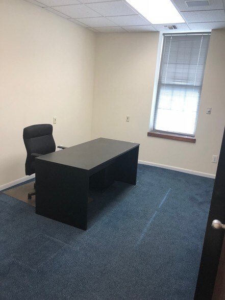 More Photos Of 9-15 Mill St, Nyack Office For Lease