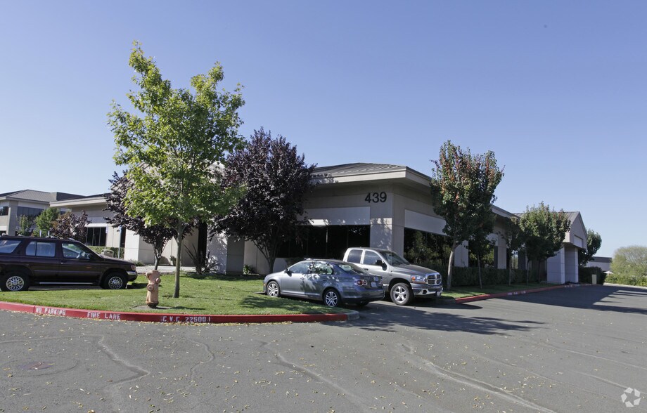 More Photos Of 435-445 Devlin Rd, Napa Research And Development For Sale