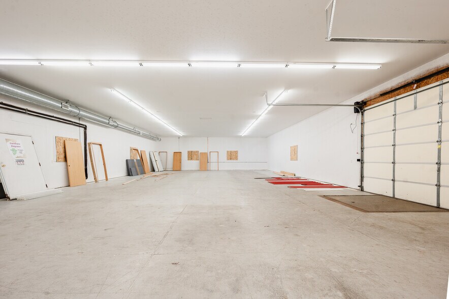 More Photos Of 373 280th St, Osceola Industrial For Lease