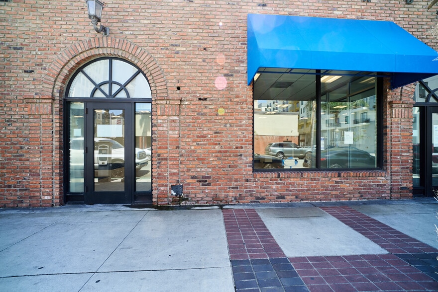 More Photos Of 108 W 3rd St, Long Beach Restaurant For Lease