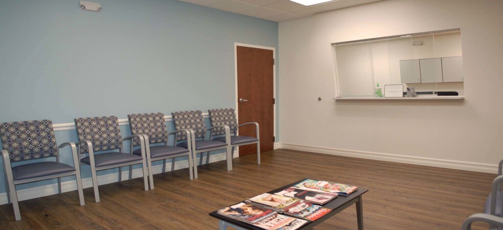 More Photos Of 29001 Cedar Rd, Lyndhurst Medical For Lease