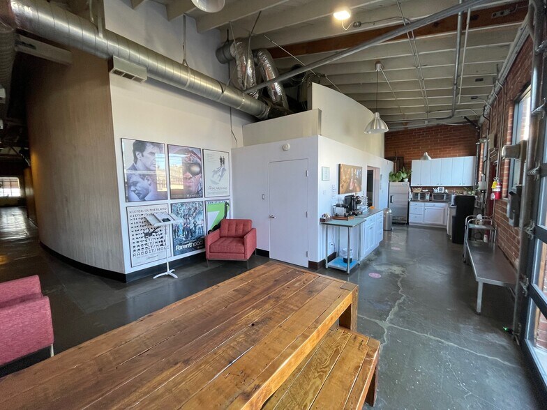 More Photos Of 110 E Santa Anita, Burbank Movie Radio TVStudio For Lease