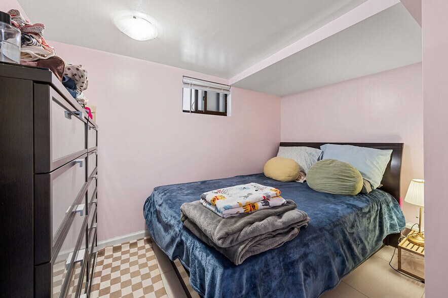 More Photos Of 1817 63rd St, Brooklyn Apartments For Sale