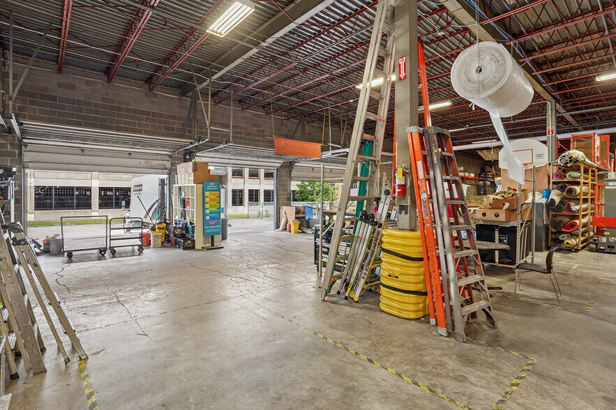 More Photos Of 2820 Market St, Saint Louis Warehouse For Sale