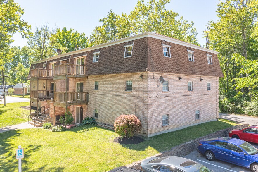 More Photos Of 3935-3939 Wilma Ct, Cincinnati Apartments For Sale