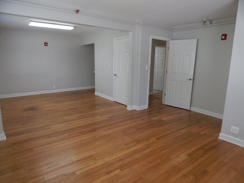 More Photos Of 4922 Lavista Rd, Tucker General Retail For Lease